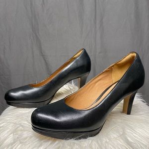 Black Leather Clarks Heels 💣💋